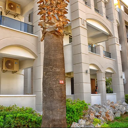 Hotel Two Seas 2*
